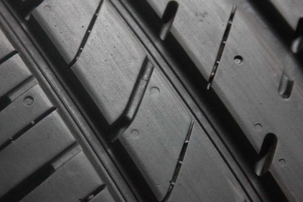 235/55/18 Hankook Ventus S1 Evo 3 SUV 235/55 R18 100V 2x8mm jak nowe