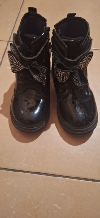 Trzewiki dziewczęce