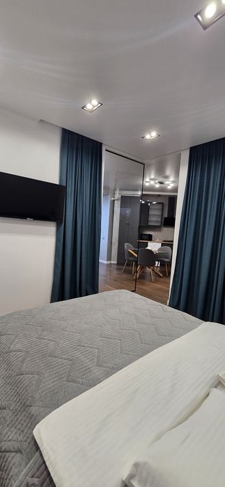 Яровиця 2 поверх подобово та погодинно