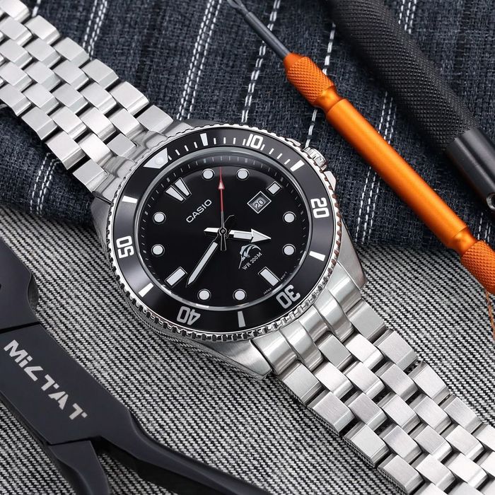 Наручные часы Casio Diver Duro 200 MDV106D Металический ремешок