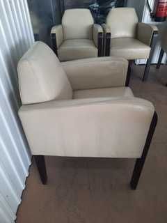 Conjunto de 4 cadeiras Altamira de escritório