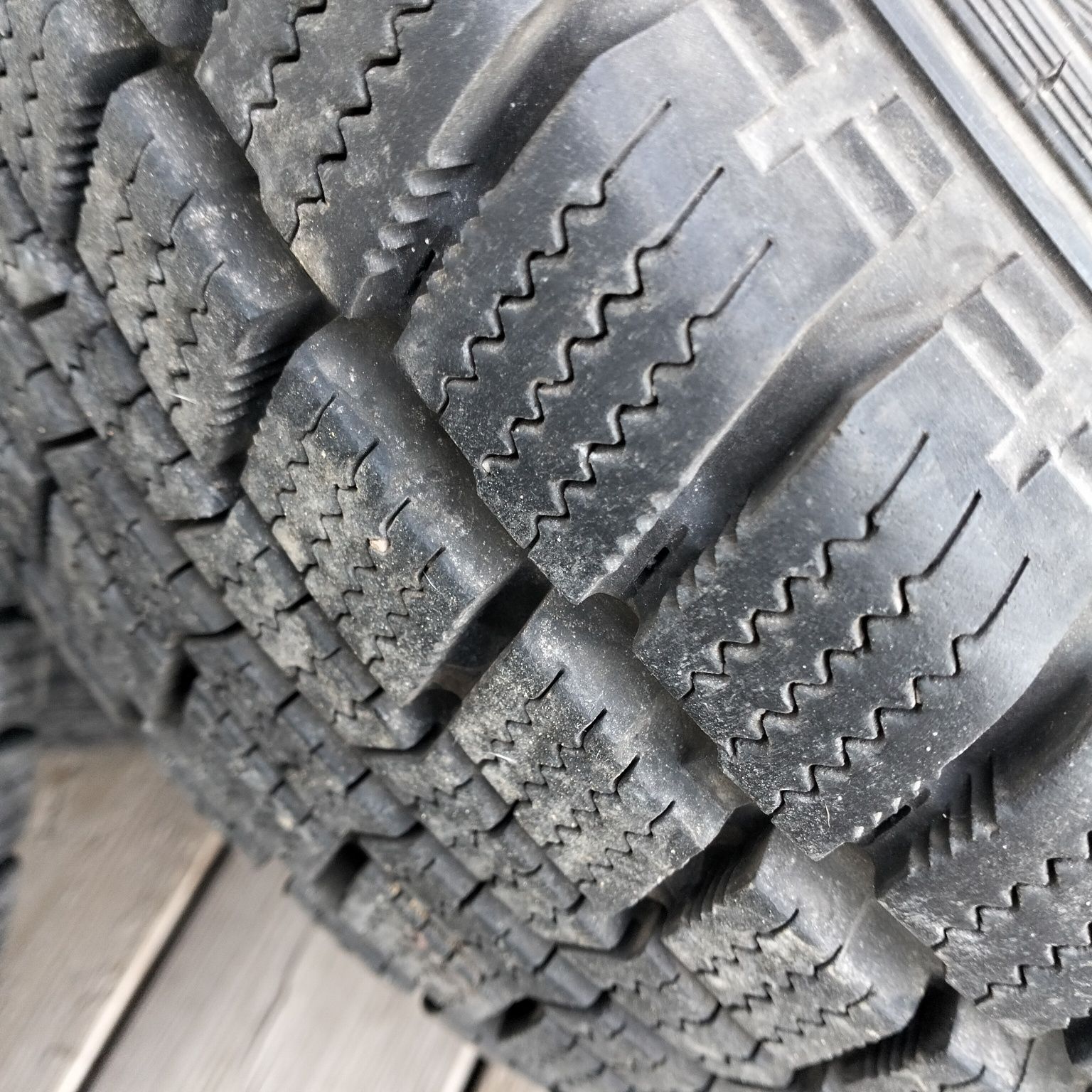 Opona z felgą HankooK Winter RW06 195/70/R15C Kraków