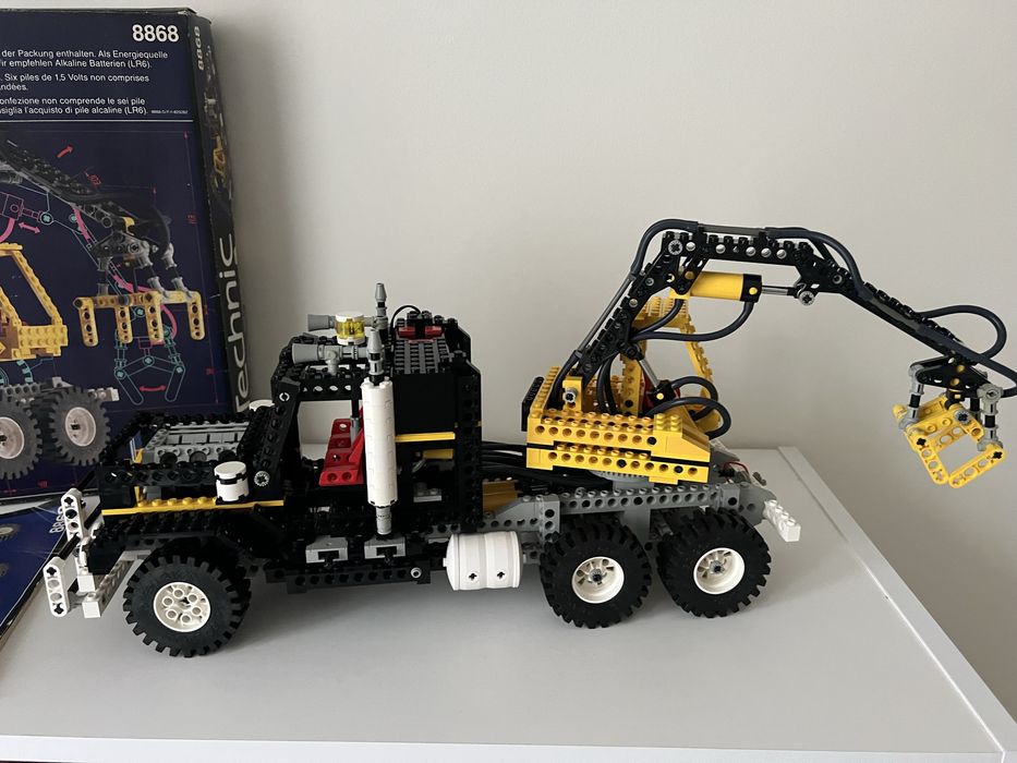 Lego 8868 ciężarówka technics pneumatic kultowa