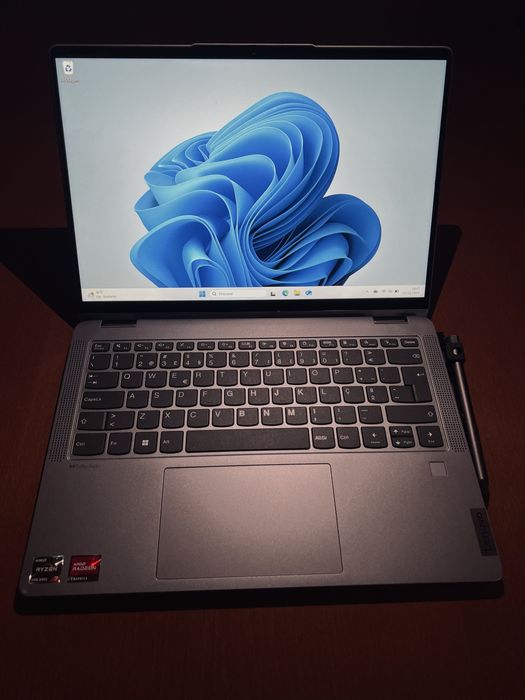 Lenovo IdeaFlex 5 14ABR8-Portátil 2 em 1 (tablet+pc)-estado como novo