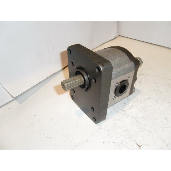 pompa hydrauliczna kubota kx 121-2