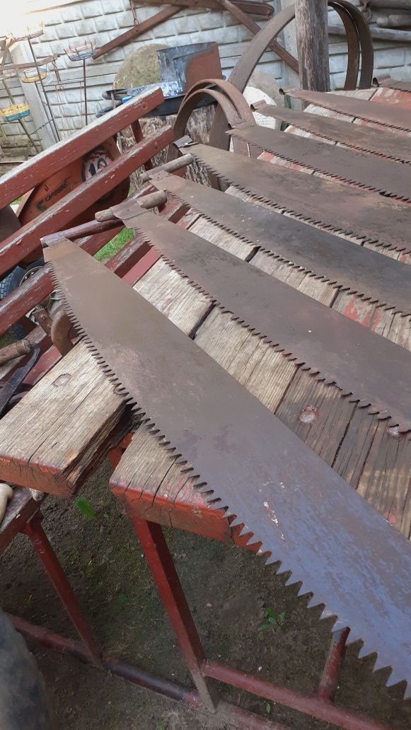 Stare Piły od Sìę do się z prl jako ozdoba lub dekoracja lub inne