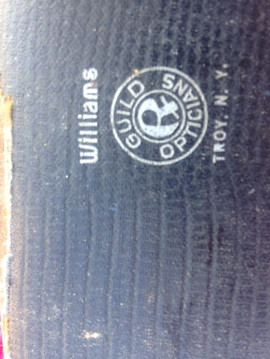 Etui na okulary stare zabytkowe Williams