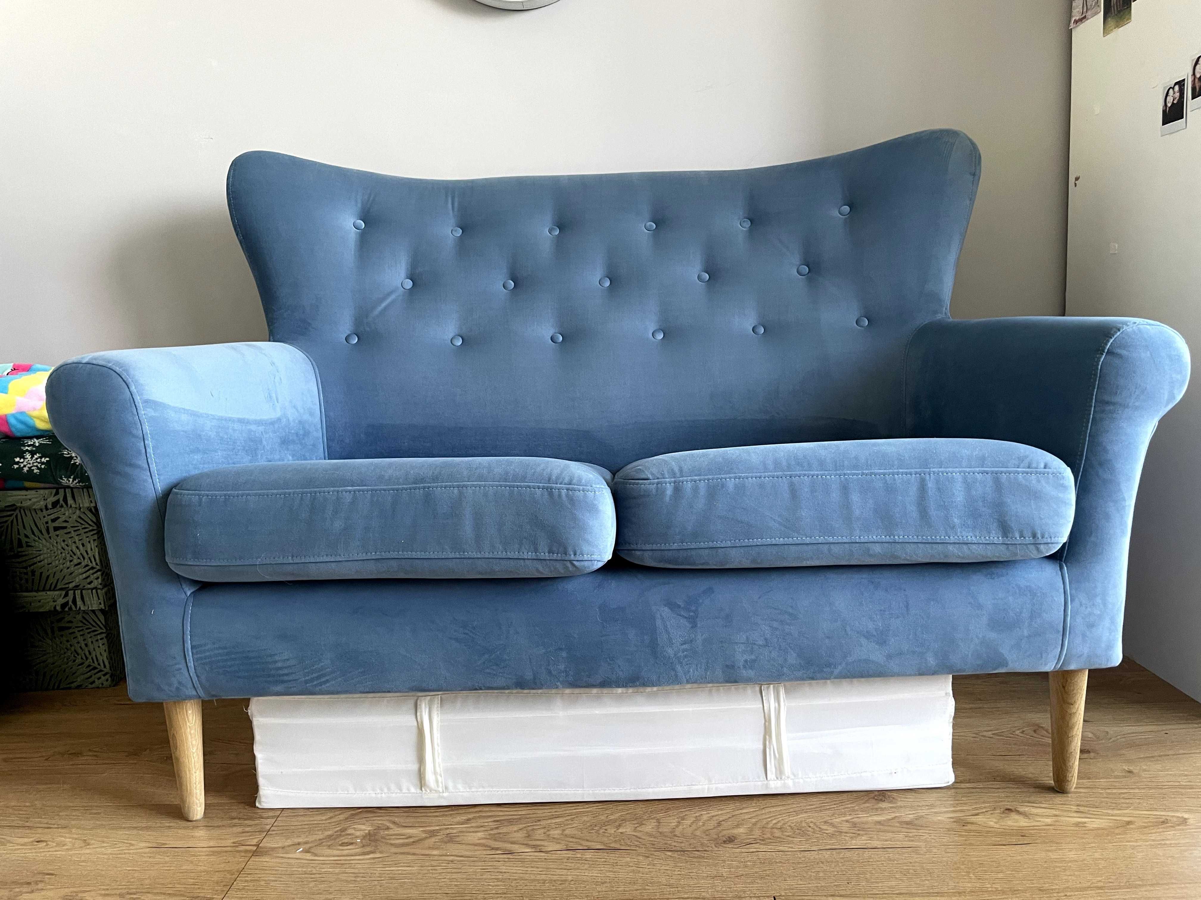 Zestaw - Sofa + podnóżek
