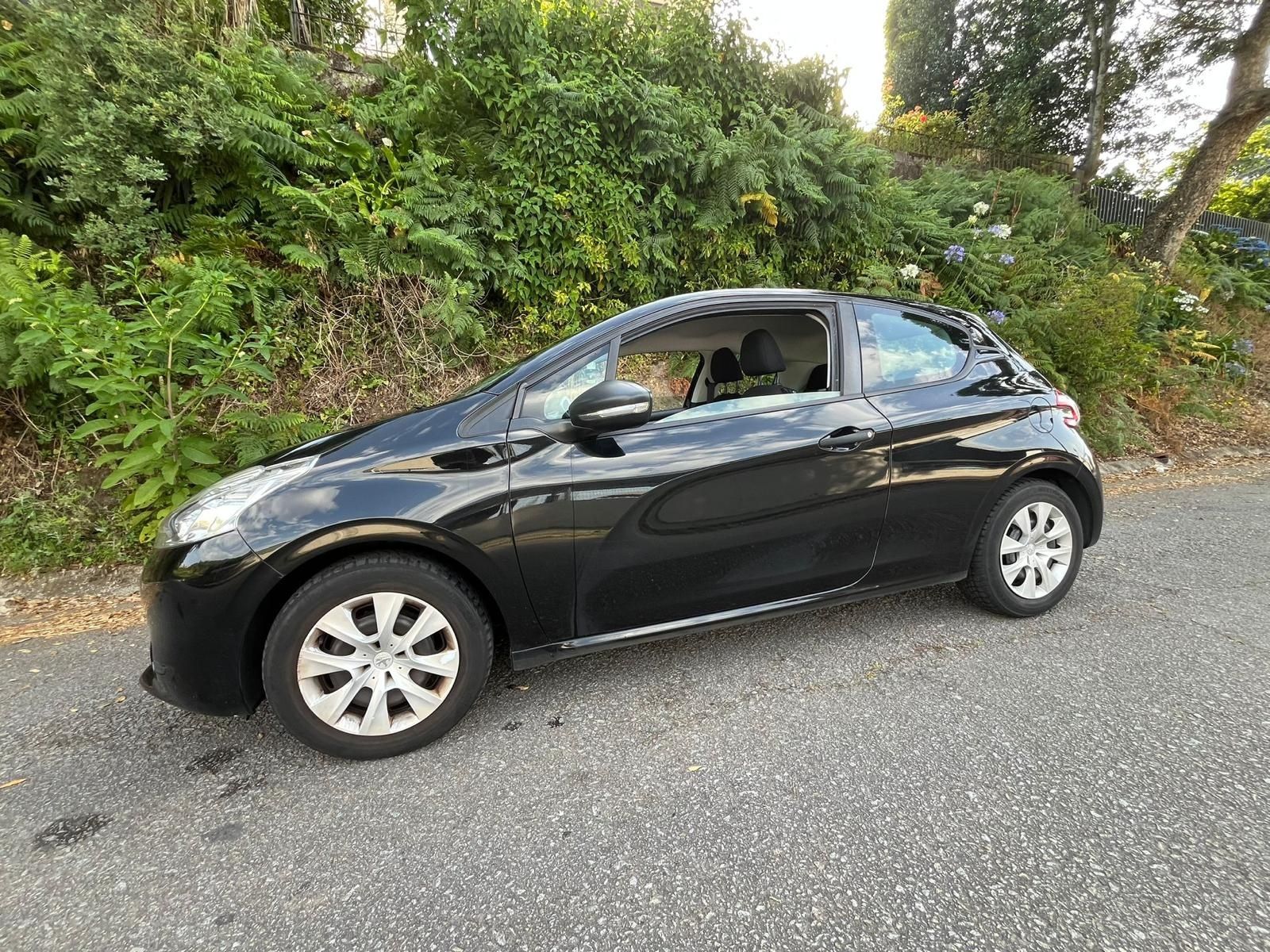 Peugeot 208 1.0 PureTech - Muito Bom Estado