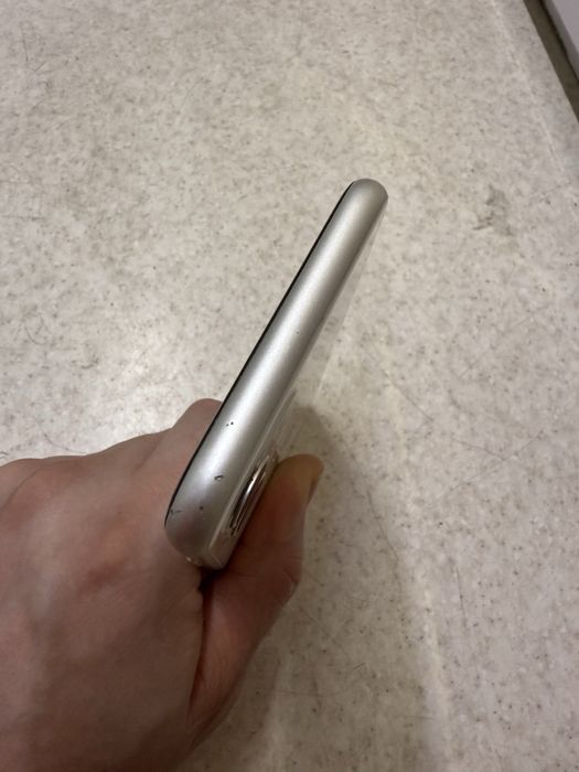 Продам iPhone 11/7 iCloud заблокирован