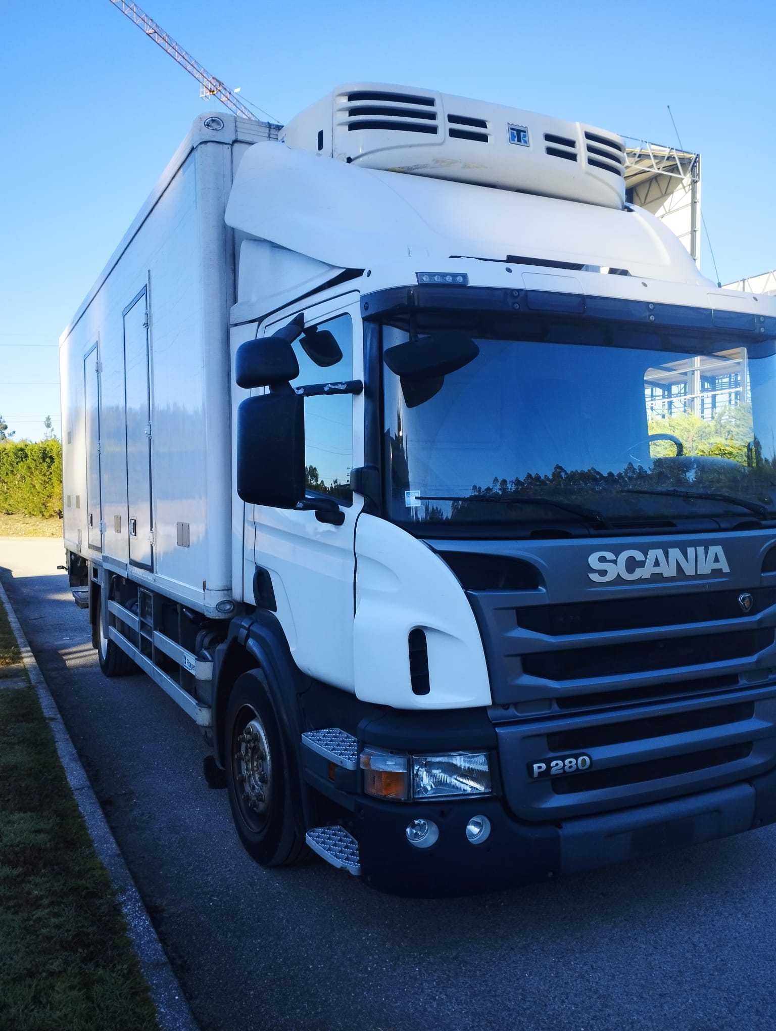 Scania P280 CX/FRIO