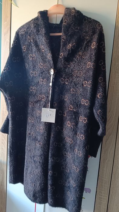 Narzutka alpaka bez czerń elegancka guzik