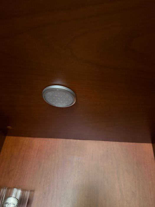 Cristaleira cerejeira