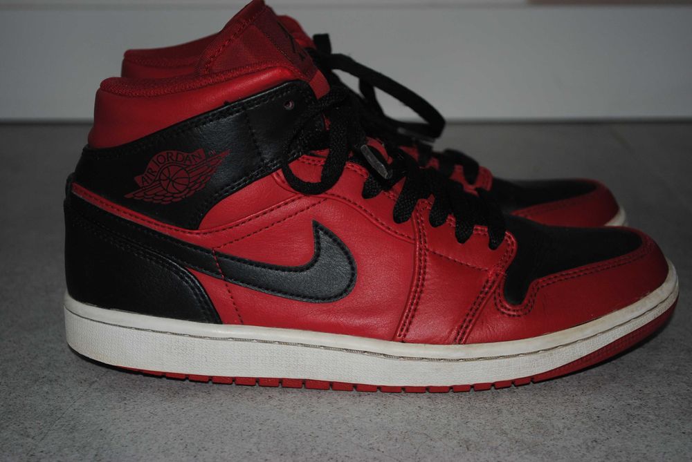 Buty Nike Air Jordan 1 Mid Gym Red and Black roz 41