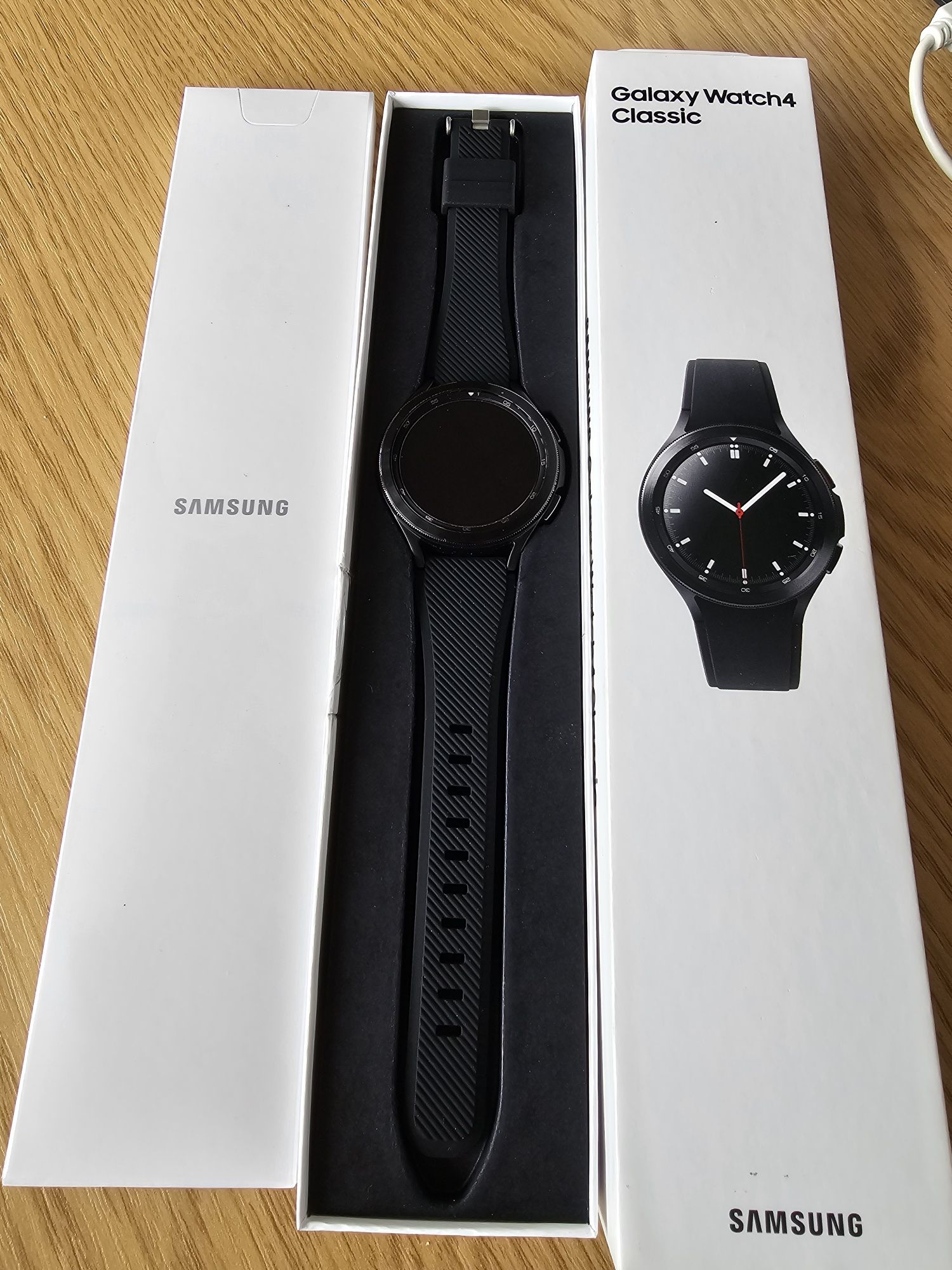 Samsung Galaxy Watch 4 Classic stainless 46mm lte + gratis
