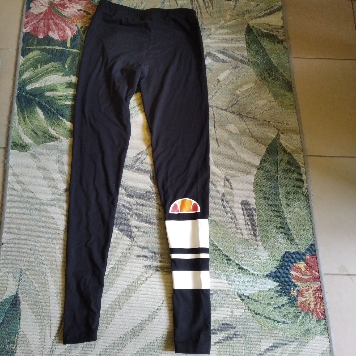 Legginsy Ellesse rozmiar S czarne matowe