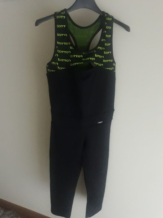 Jumpsuit/macacão botton