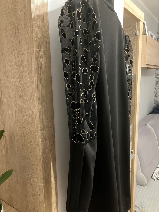 Sukienka czarna wizytowa