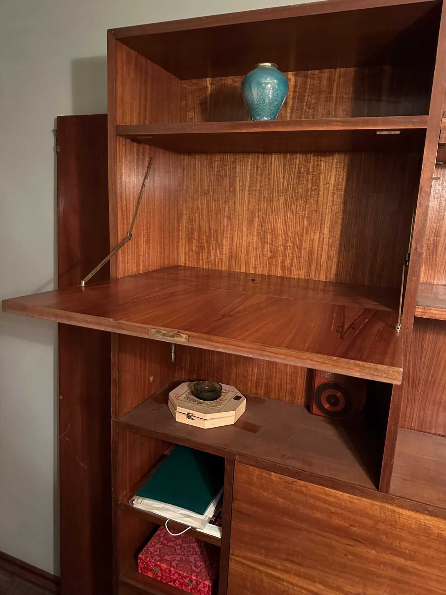 Armário Retro com cama e secretária retrátil