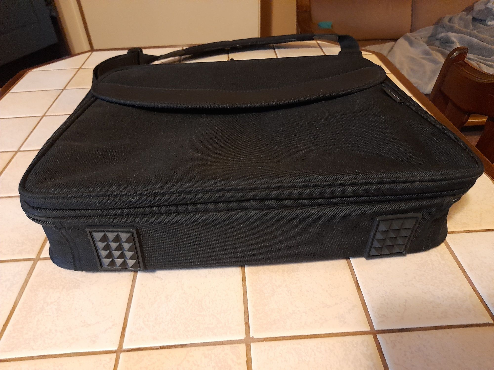 Torba na laptopa