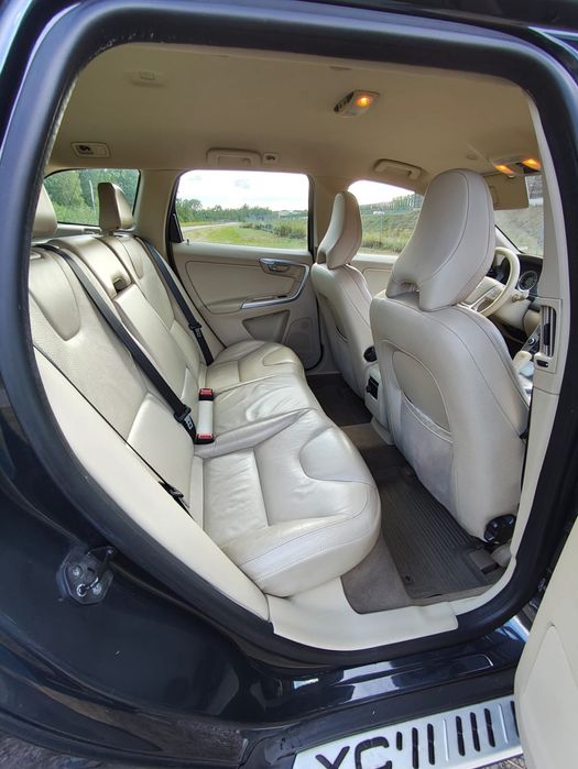 Volvo XC60 Polski salon 4x4