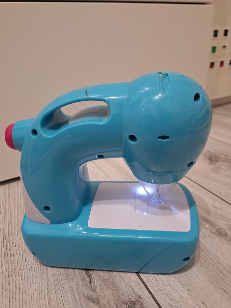 Maszyna do szycia Cool Maker