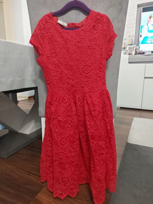 Koronkowa sukienka dziewczęca - 140cm