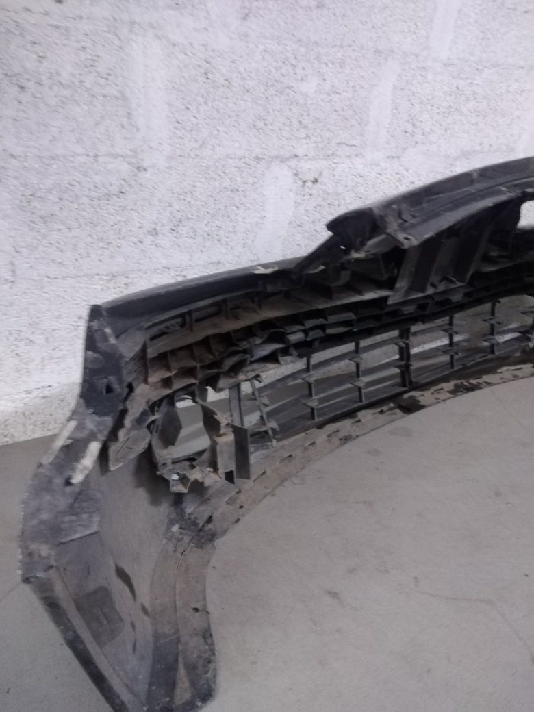 Vendo Para-choque de frente Renault modus ano 2003 /08