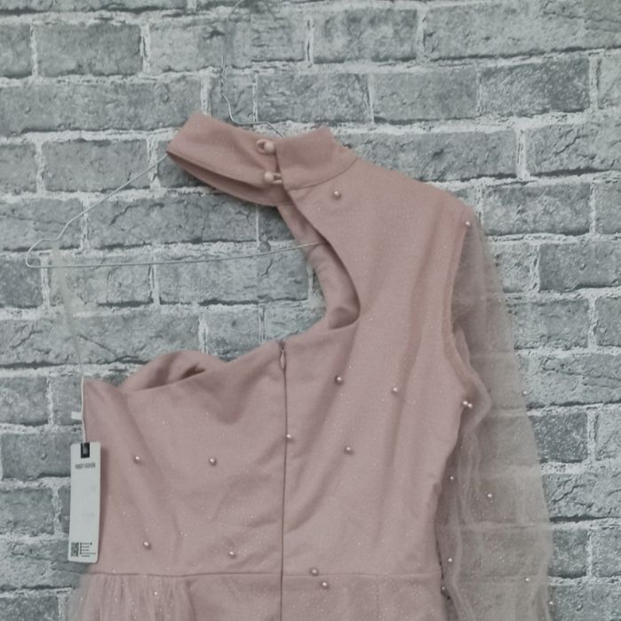 Вечірня , випускна  сукня