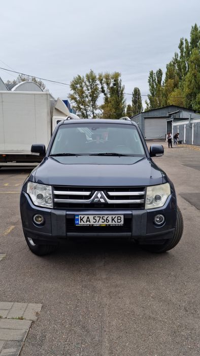 Mitsubishi Pajero Wagon 4