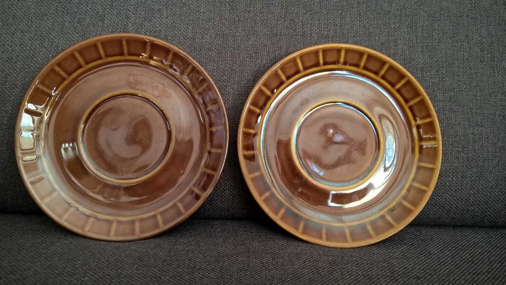 2 talerze Pruszków - średnica ok. 16 cm