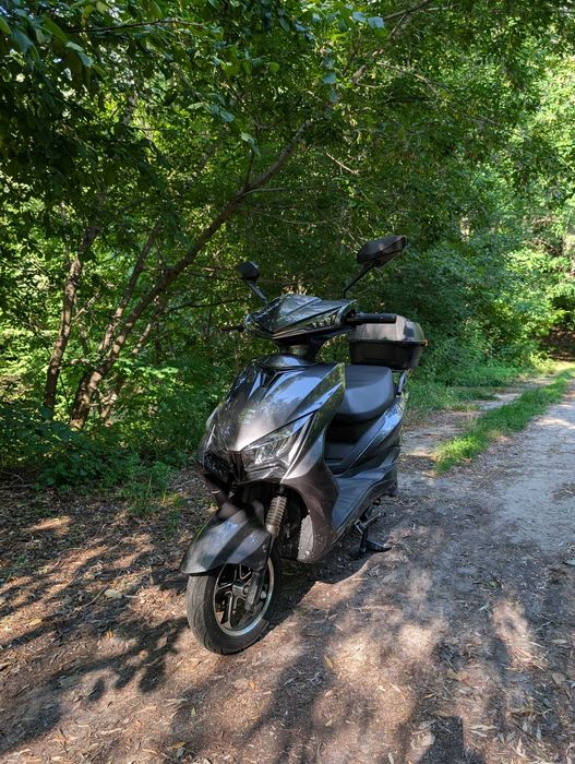 Продам електроскутер Elwinn Skywave