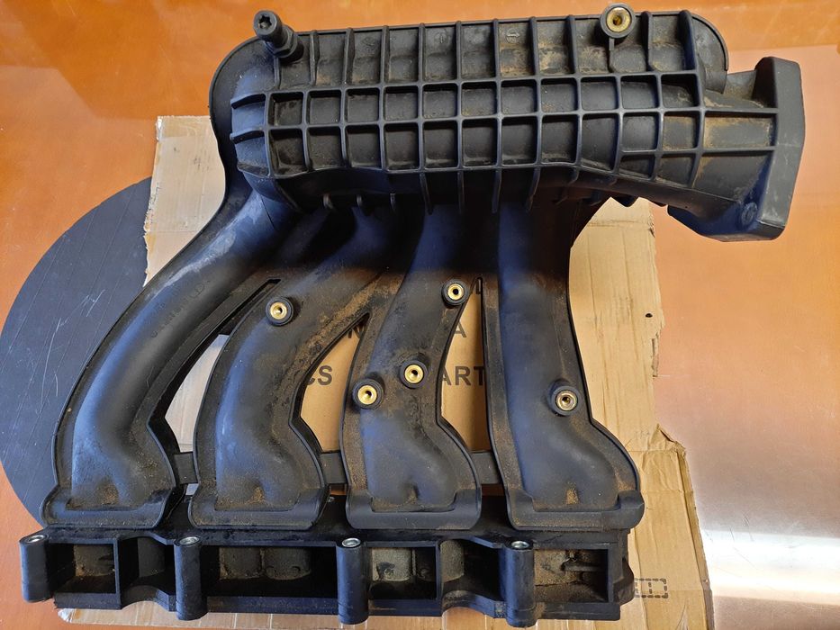 Várias Peças Mercedes 203 & 209 de Tetos Pretos 5