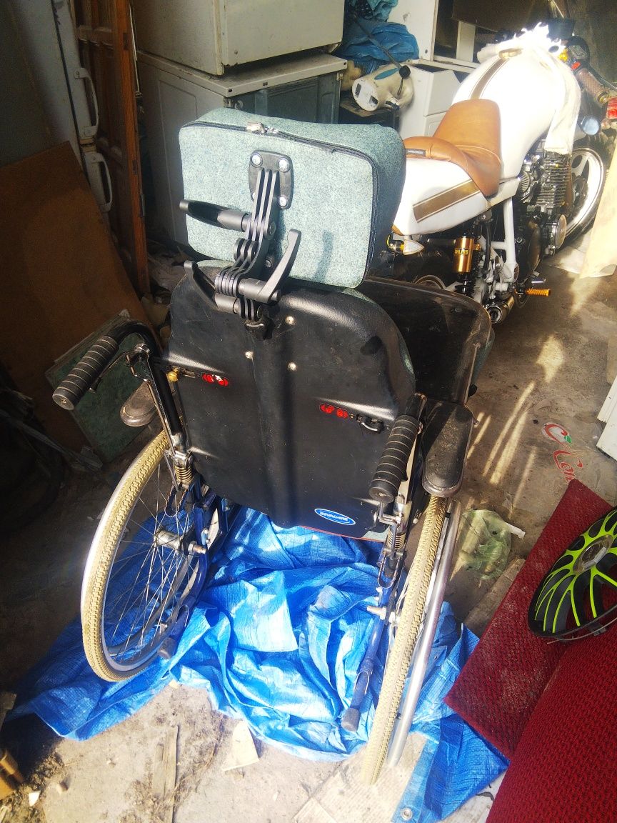 Wózek inwalidzki Kompletny. IVALIDCARE TANIO plus balkonik