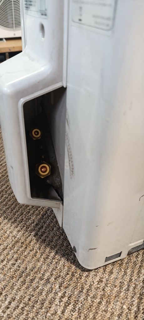 Klimatyzacja zewnętrzna z funkcją grzania 2,5 Kw, Mitsubishi.