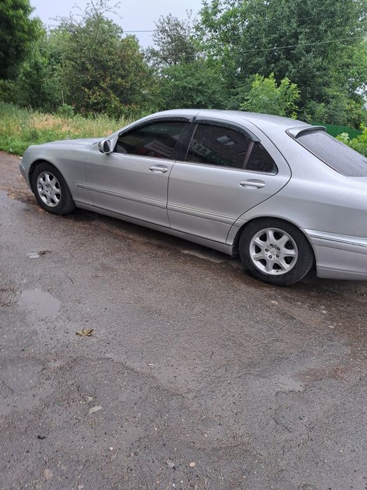 Продам или обмин Мерс 220 S клас