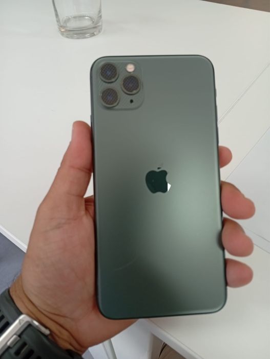 Iphone 11 pro max 64gb como  novo