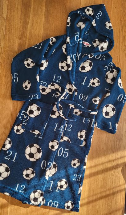 Szlafrok chłpiecy 140 piłka piłkarski