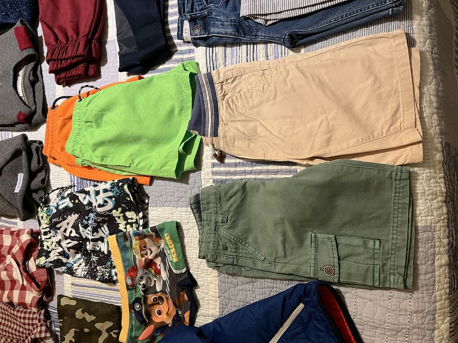 Roupa nova e como nova, menino 6-8 anos (22 peças)