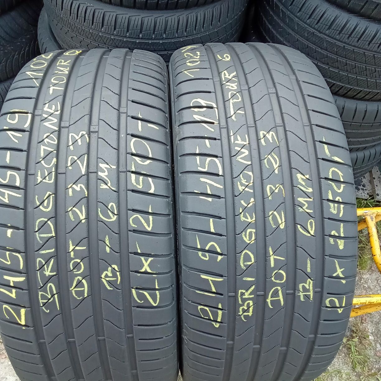 245/45 R 19 102Y Bridgestone Touranza 6 Enliten x2szt.