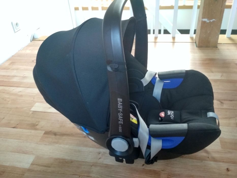 Fotelik samochodowy Britax Romer baby-safe i-size+ baza Britax Romer F