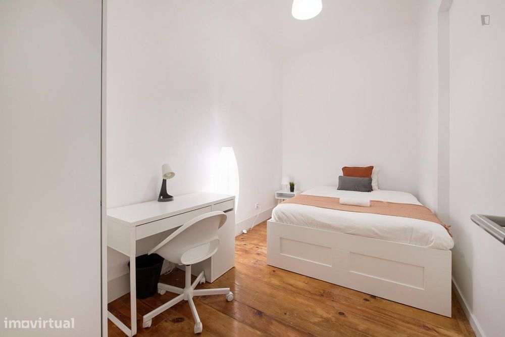 706725 - Quarto com cama de casal em...
