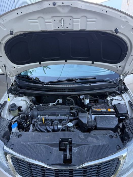 Kia Rio 2013 рік