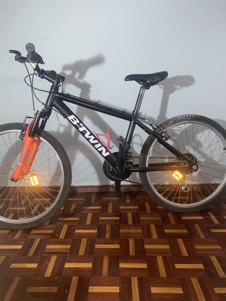 BICICLETA BTWIN ROCKRIDER 26