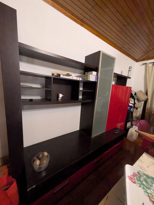 Móvel sala madeira / vermelho