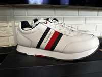 Sneakersy TOMMY HILFIGER Corporate Leather Flag Runner FM0FM02651