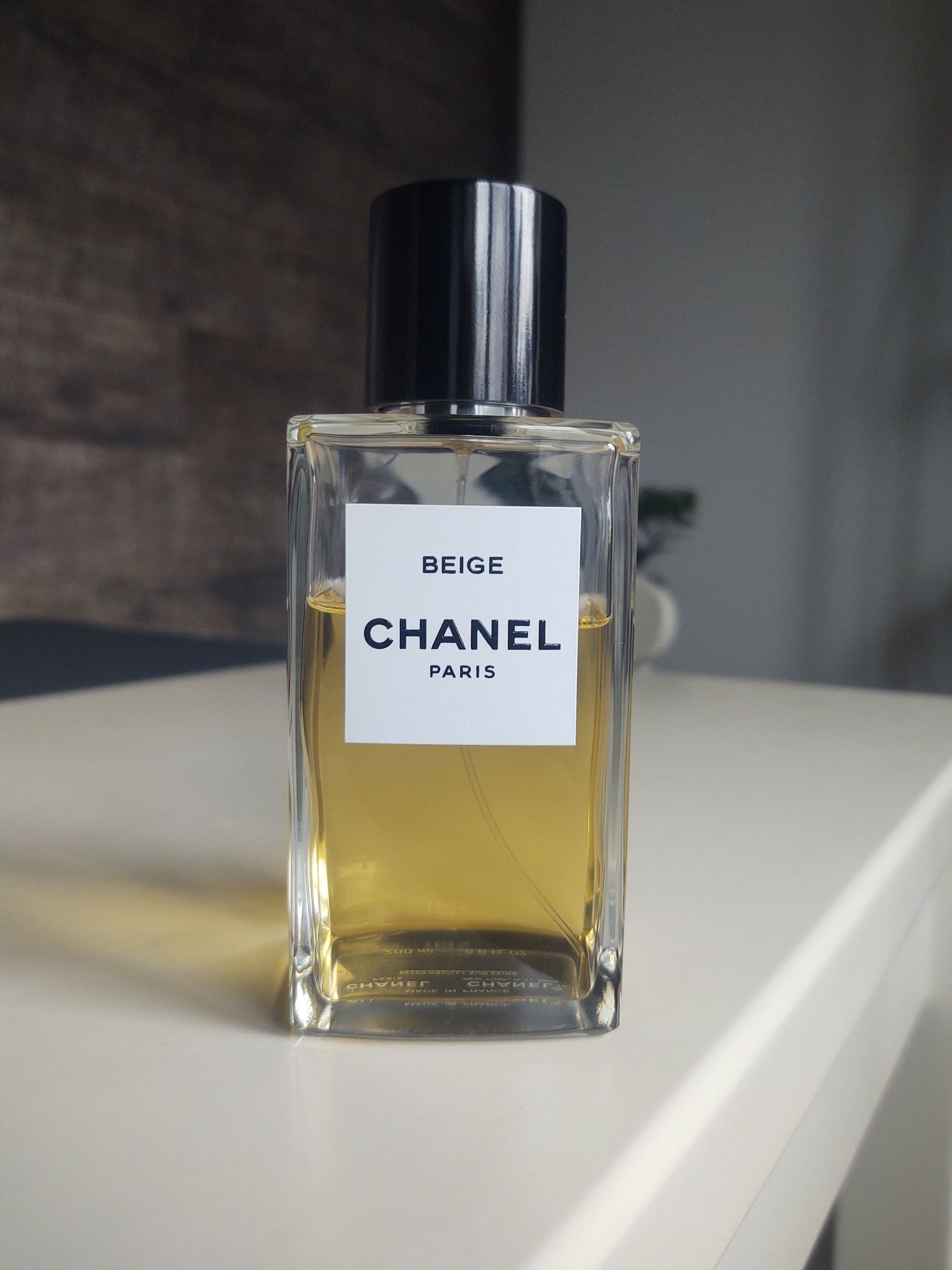 Chanel Riviera cuir de russie beige 1932  tom ford oud fleur