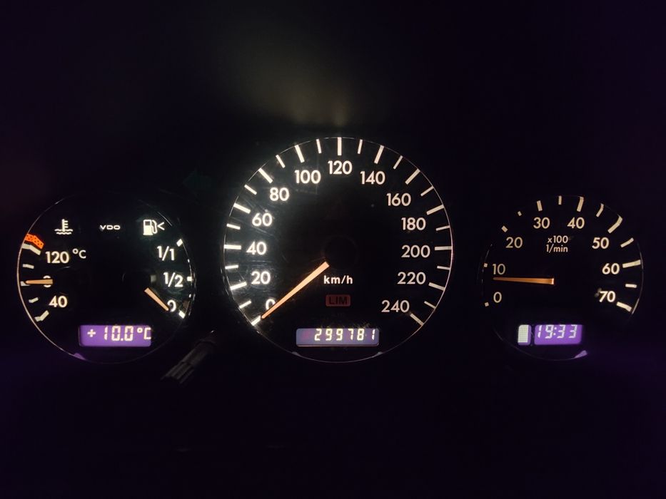 Эксклюзив: Mercedes-Benz ML 320 панорамный люк.