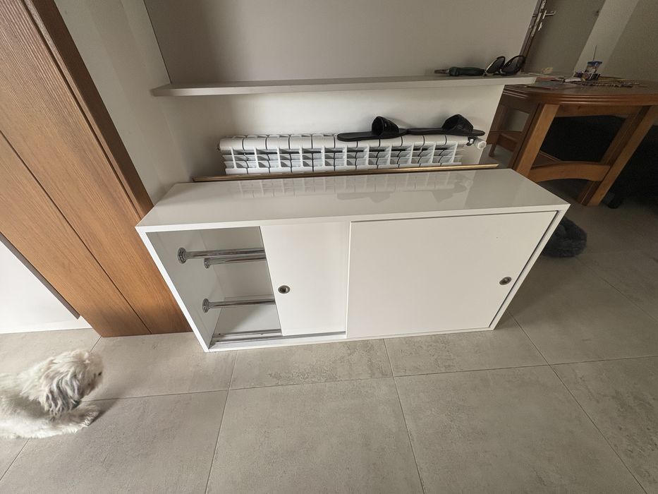 Połka scienna na buty