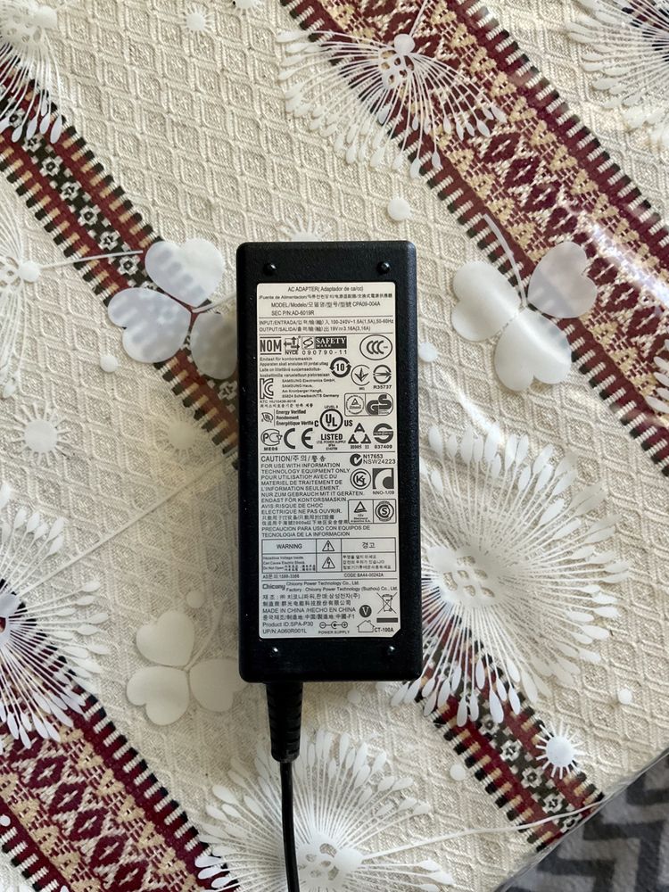 Продається ноутбук Samsung NP300E5C